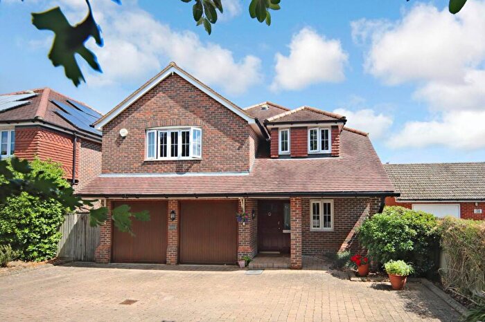 5 Bedroom Detached House For Sale In Grove Road, Tring, HP23