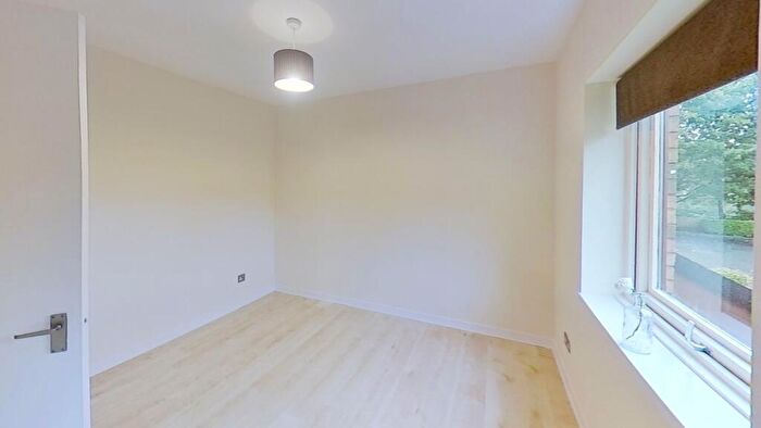 2 Bedroom Flat To Rent In Craighouse Gardens, Edinburgh, EH10