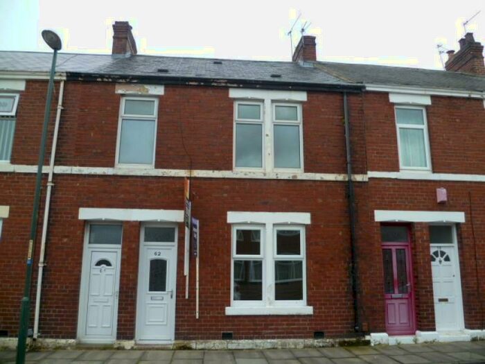 2 Bedroom Apartment To Rent In Breamish Street, Jarrow, Tyne And Wear, NE32