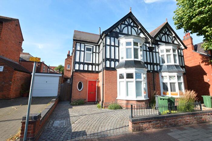 5 Bedroom Semi Detached House For Sale In Granby Street, Loughborough, LE11