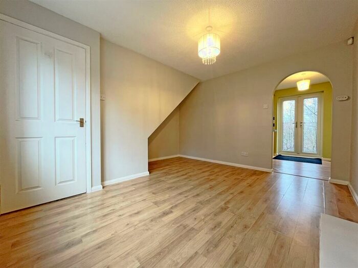 2 Bedroom End Of Terrace House To Rent In Pendle Crescent, Mapperley