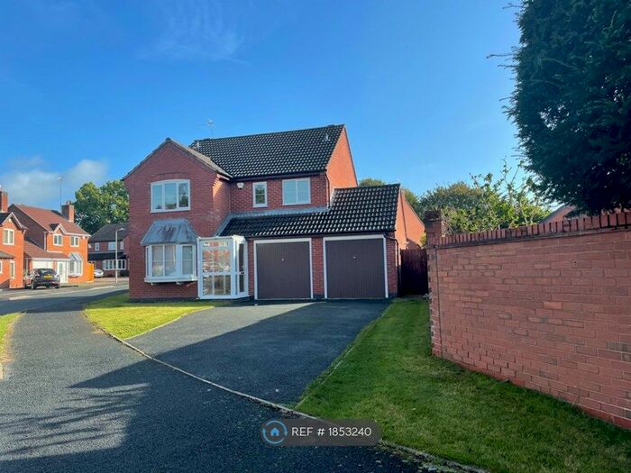 4 Bedroom Detached House To Rent In Otter Close, Redditch, B98