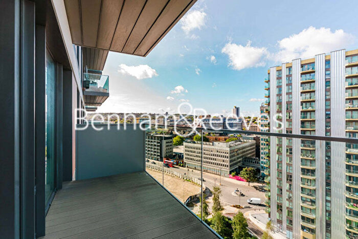 2 Bedroom Apartment To Rent In Duke Of Wellington Avenue, Royal Arsenal Riverside, SE18