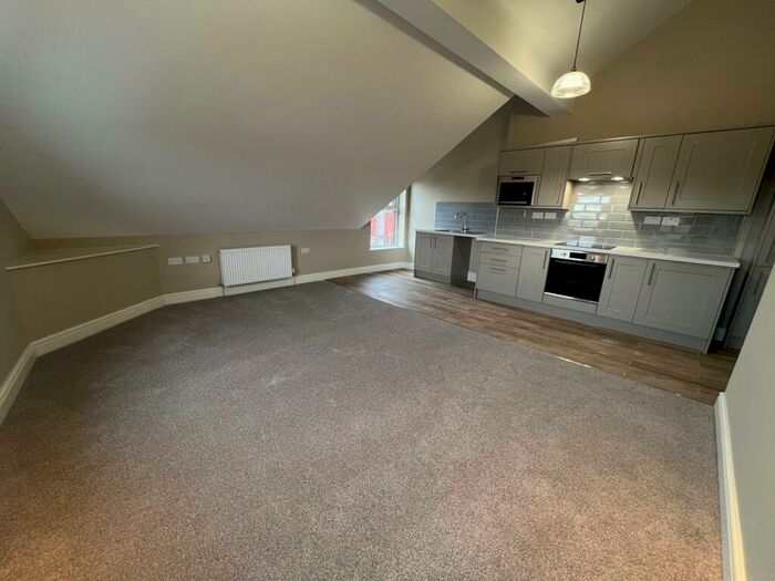 1 Bedroom Apartment To Rent In Lightburne Avenue, Lytham St.Annes, FY8