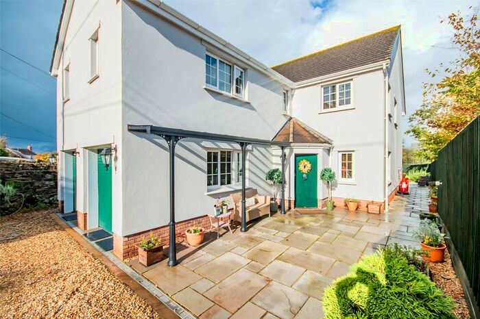 5 Bedroom Detached House For Sale In Llanybri, Carmarthen, Carmarthenshire, SA33