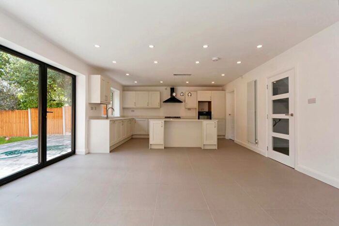 5 Bedroom Detached House For Sale In Moorcroft Road, Birmingham, West Midlands, B13