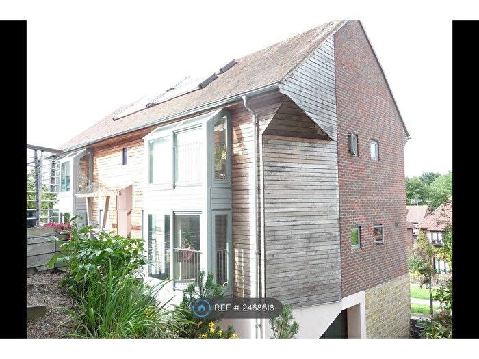 1 Bedroom Flat To Rent In Lewes Road, Forest Row, RH18