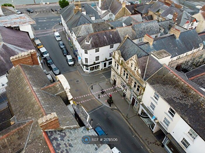 1 Bedroom Flat To Rent In Allhalland Street, Bideford, EX39