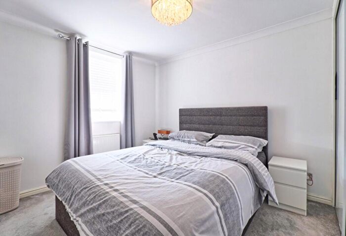 1 Bedroom Apartment For Sale In Northampton Grove, Langdon Hills, Basildon, Essex, SS16