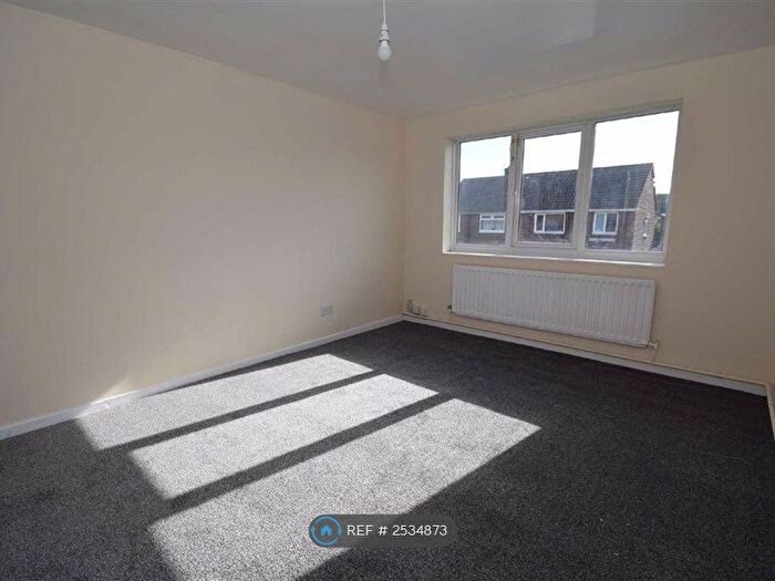 1 Bedroom Flat To Rent In Reynolds Avenue, South Shields, NE34