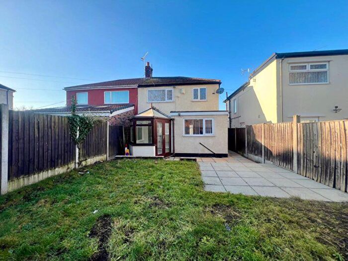 3 Bedroom Semi-Detached House For Sale In Parkfield Avenue, Bootle, L30