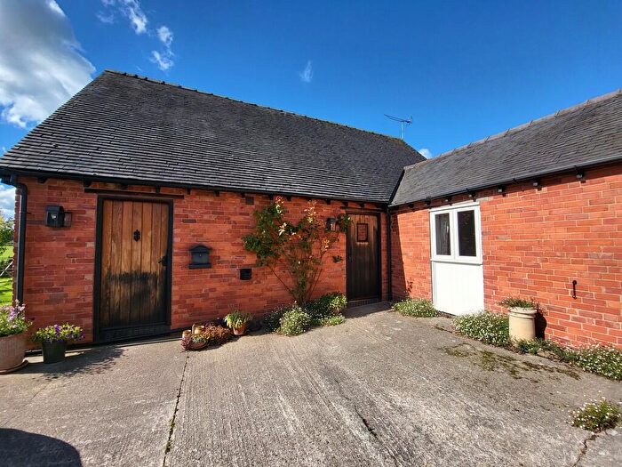 2 Bedroom Barn Conversion To Rent In Hobb Lane, Marchington, Uttoxeter, ST14