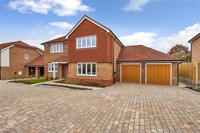 4 Bedroom Detached House For Sale In Egerton Nursery, Lambs Close, Hextable, Kent, BR8