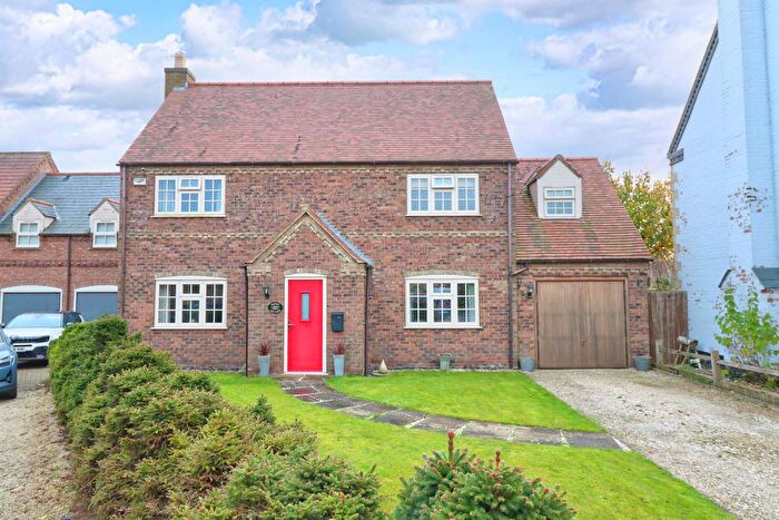 3 Bedroom Detached House For Sale In Cockerels Roost, Newton-On-Trent, LN1