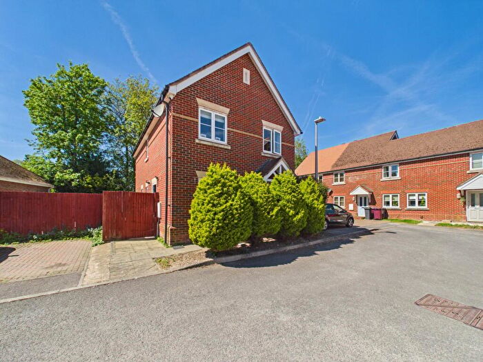 4 Bedroom Detached House For Sale In Hawley Mews, Reading, RG30