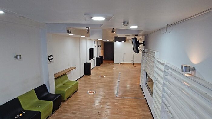 1 Bedroom Town House To Rent In Gordon Street, Luton, LU1