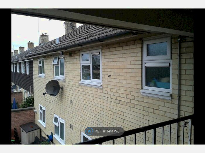 2 Bedroom Flat To Rent In Maybush, Southampton, SO16