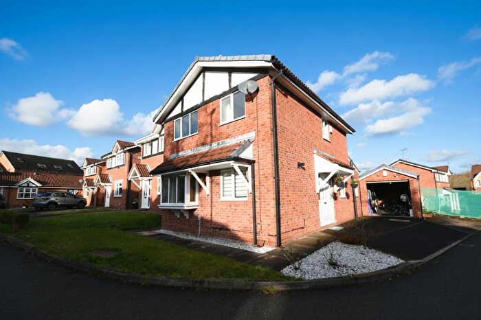 3 Bedroom Detached House For Sale In Tyersall Close, Eccles, M30