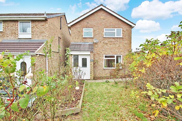 3 Bedroom Detached House To Rent In Peachcroft Road, Abingdon, OX14
