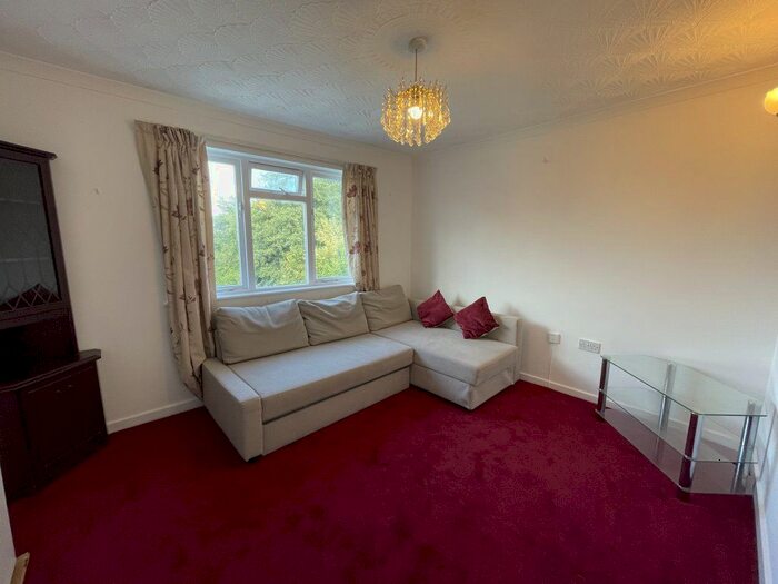 2 Bedroom Flat To Rent In Lon Sutcliffe Lane, Gowerton, Swansea, SA4