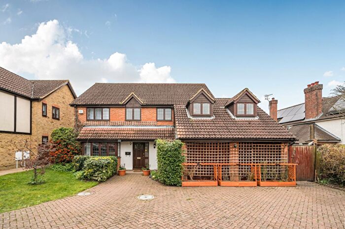 5 Bedroom Detached House For Sale In Eastwick Road, Bookham, KT23