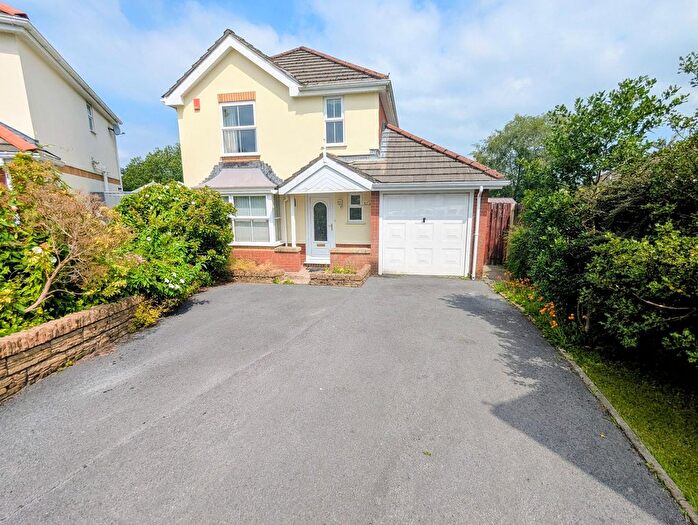 4 Bedroom Detached House To Rent In Pantyfedwen, Peniel, Carmarthen, Carmarthenshire., SA32