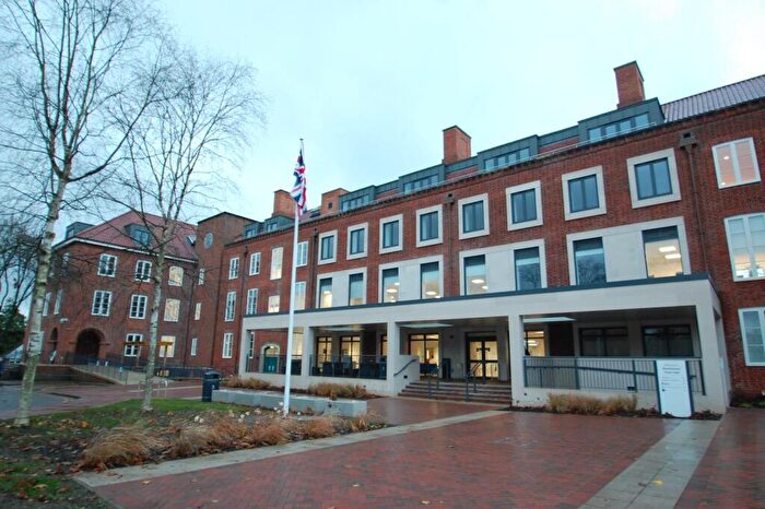 2 Bedroom Apartment To Rent In Apartment, Town Hall, CM15