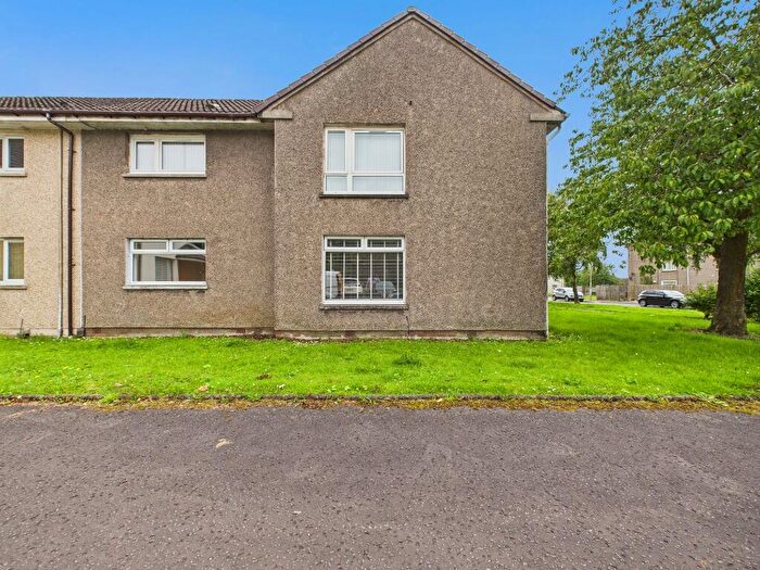 2 Bedroom Flat To Rent In Semphill Gardens, Calderwood, East Kilbride, G74