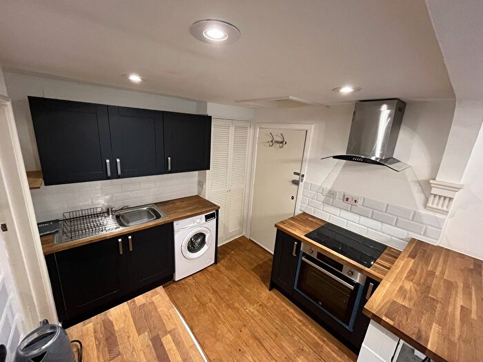 Studio To Rent In Durley Gardens, Bournemouth, BH2