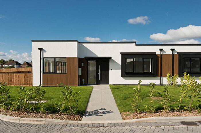 2 Bedroom Bungalow For Sale In Wexham Street, Wexham, Slough, Buckinghamshire, SL3