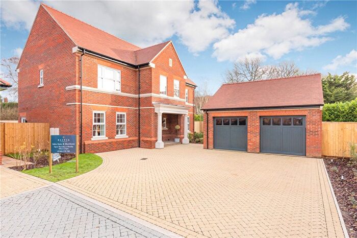 5 Bedroom Detached House For Sale In Oakfields, Preston, Hitchin, SG4