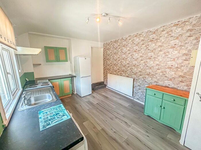 2 Bedroom Flat To Rent In Gertrude Street, Abercynon, CF45