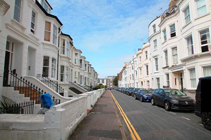 2 Bedroom Flat To Rent In St. Georges Terrace, Brighton, BN2