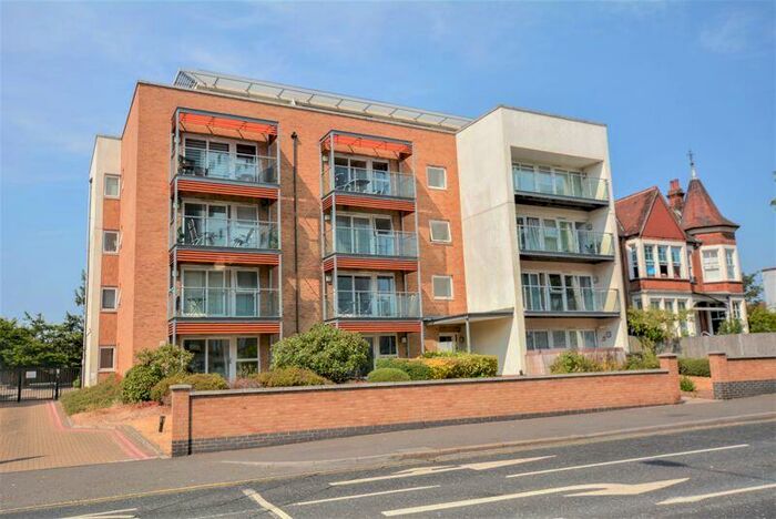 2 Bedroom Flat To Rent In Southchurch Road, Southend-On-Sea, SS1