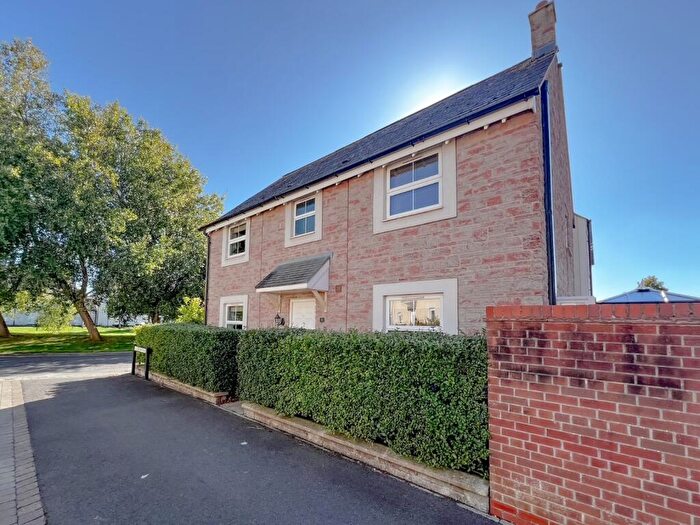 4 Bedroom Detached House To Rent In Curlew Place, Portishead, Bristol, Somerset, BS20