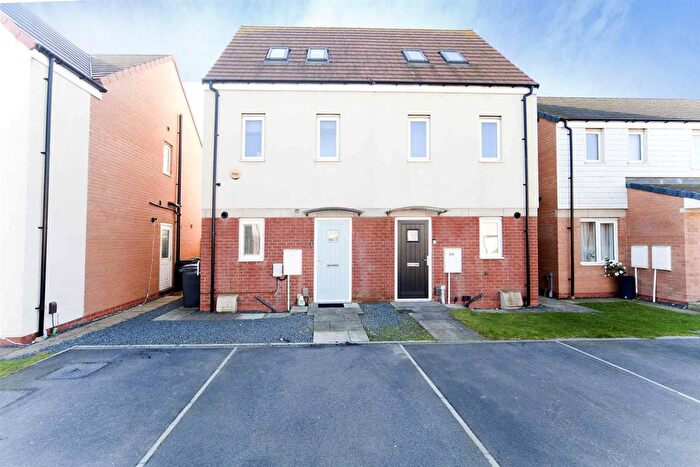 3 Bedroom Semi Detached House For Sale In Butterstone Avenue, Hartlepool, TS24