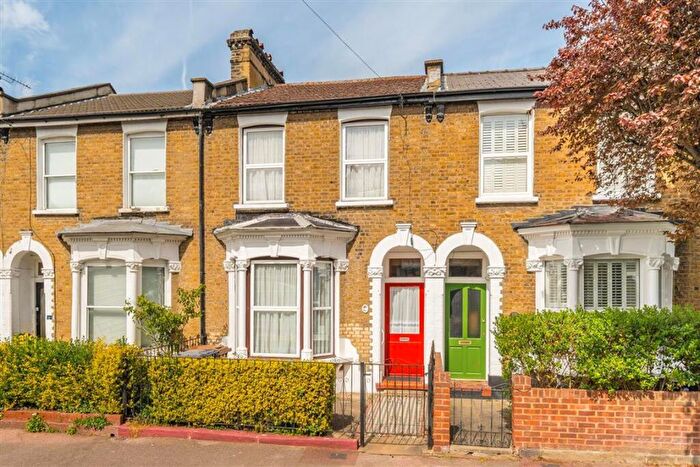 3 Bedroom Terraced House For Sale In Edric Road, New Cross, SE14