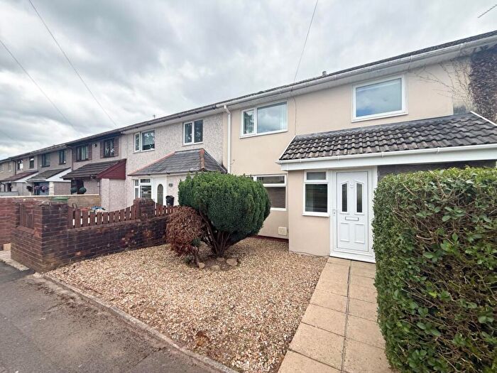 3 Bedroom Terraced House For Sale In Croeswen Oakfield, Cwmbran, NP44