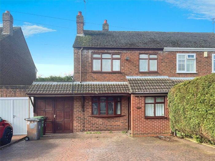 3 Bedroom Semi-Detached House To Rent In Roderick Drive, Wolverhampton, West Midlands, WV11