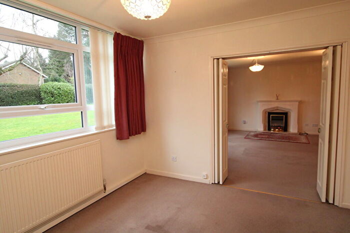 2 Bedroom Apartment To Rent In Woodbourne, B15