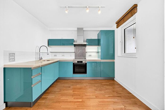 1 Bedroom Apartment To Rent In Caledonia Street, Islington, London, N1