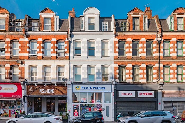 1 Bedroom Flat For Sale In D Lillie Road, Fulham, London, SW6