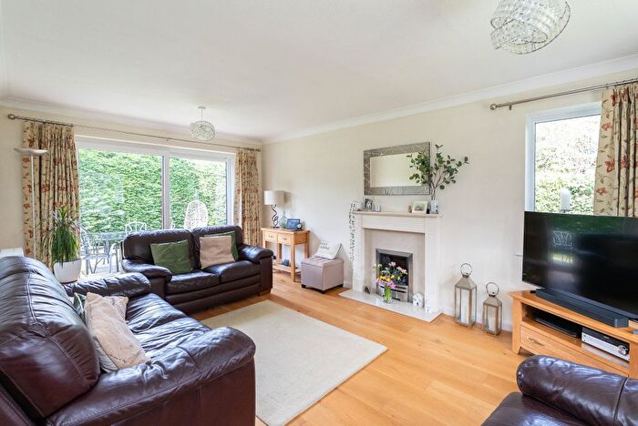 4 Bedroom Detached House For Sale In Wildcroft Drive, North Holmwood, RH5