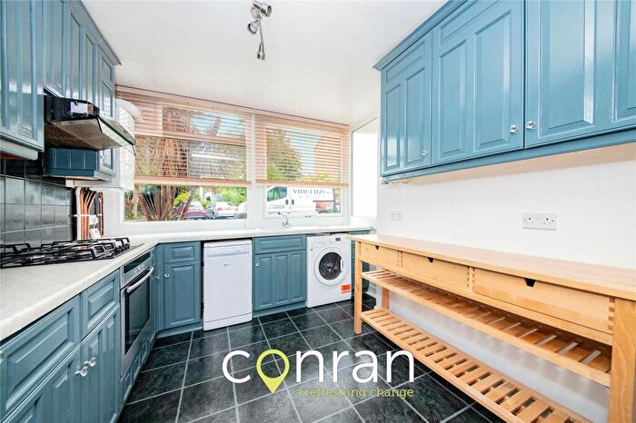 3 Bedroom Apartment To Rent In Tarnwood Park, Eltham, SE9