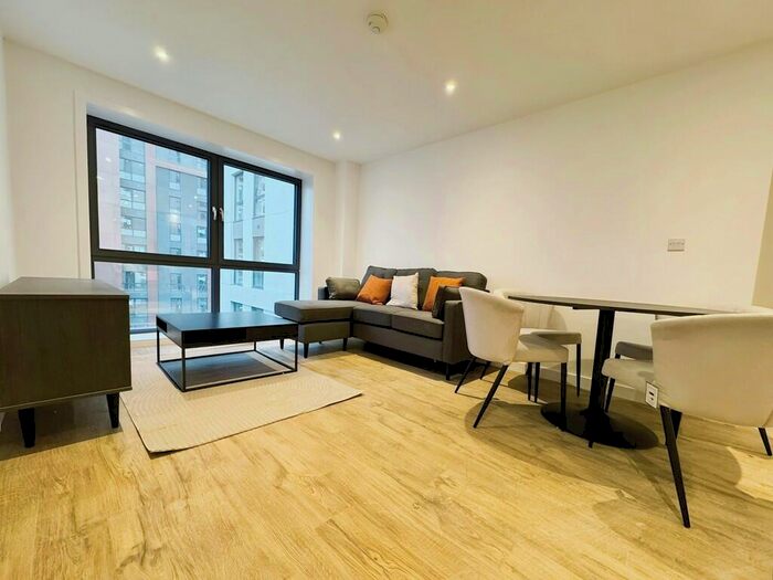 2 Bedroom Apartment To Rent In Phoenix, Leeds, LS9