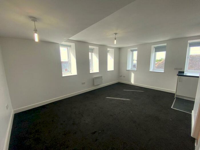 Apartment To Rent In Salter Street, Stafford, ST16