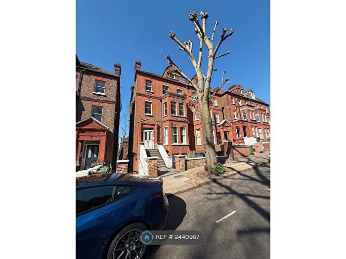 1 Bedroom Flat To Rent In Netherhall Gardens, London, NW3