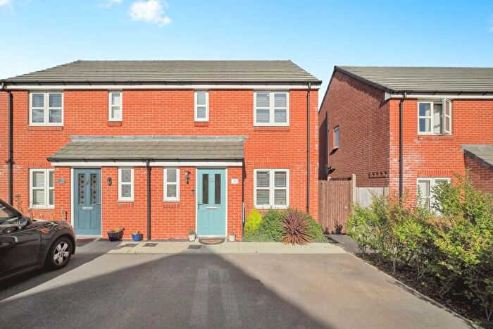 3 Bedroom Semi-Detached House For Sale In Longspee Lane, Salisbury, Wiltshire, SP2