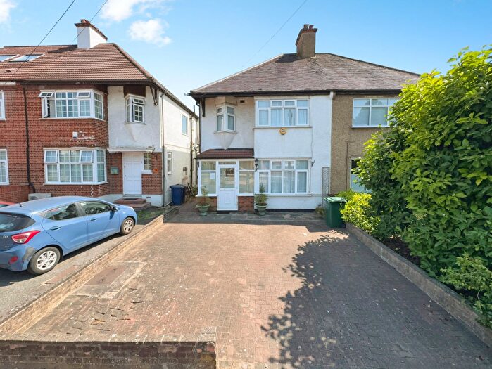 3 Bedroom Semi Detached House For Sale In Deans Lane, Edgware, HA8