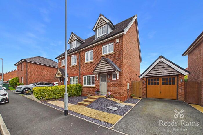 4 Bedroom Semi Detached House For Sale In Dorset Drive, Buckshaw Village, Chorley, Lancashire, PR7